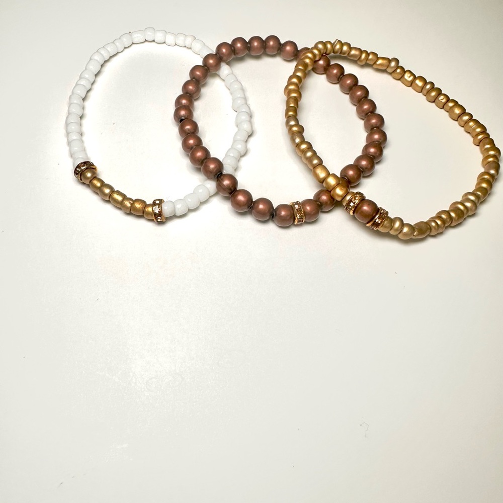 Elegant Gold and White Beaded Bracelet Set